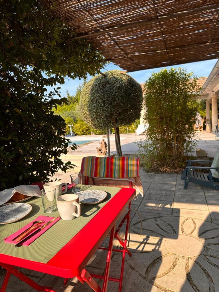 Mas Des Bambous Hotel Saint-Remy-de-Provence Exterior photo